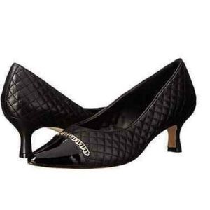 Van Eli black pumps
